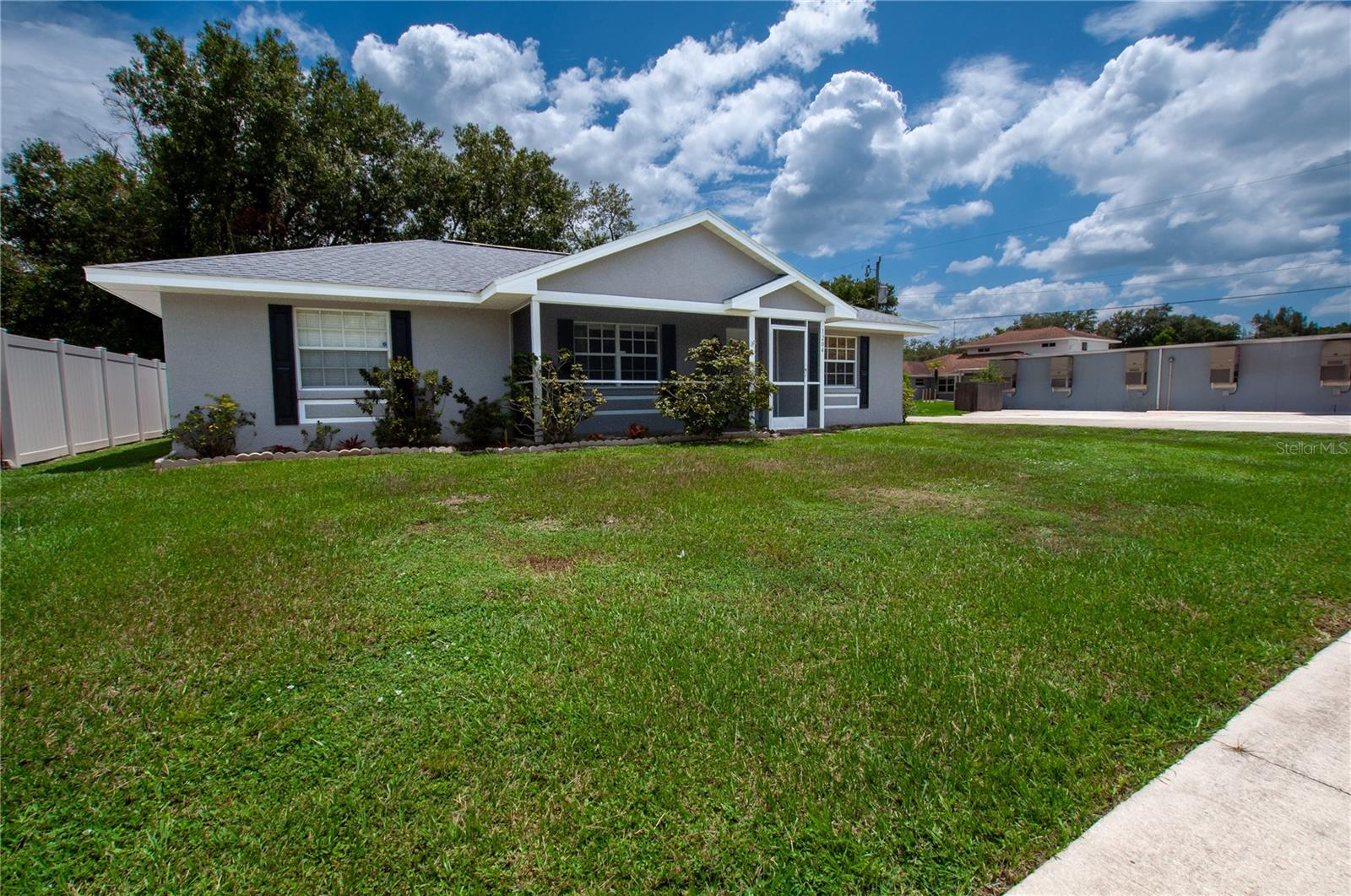 1204 E Gibson St Property Photo 2