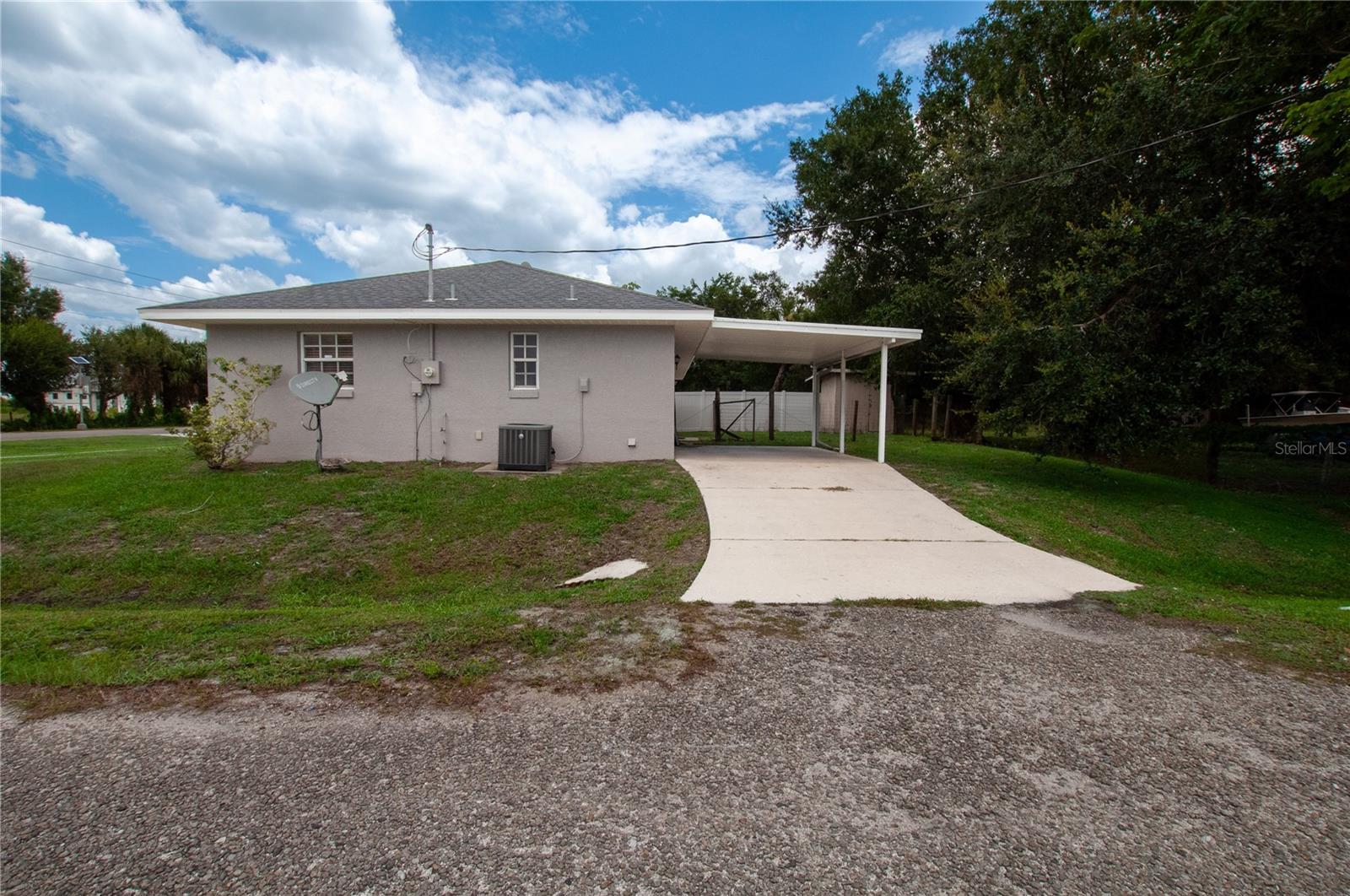 1204 E Gibson St Property Photo 8