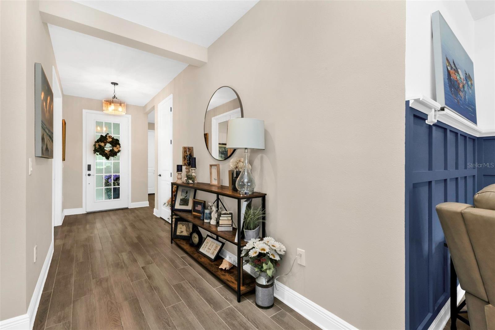 10703 Falling Leaf Ct Property Photo 6