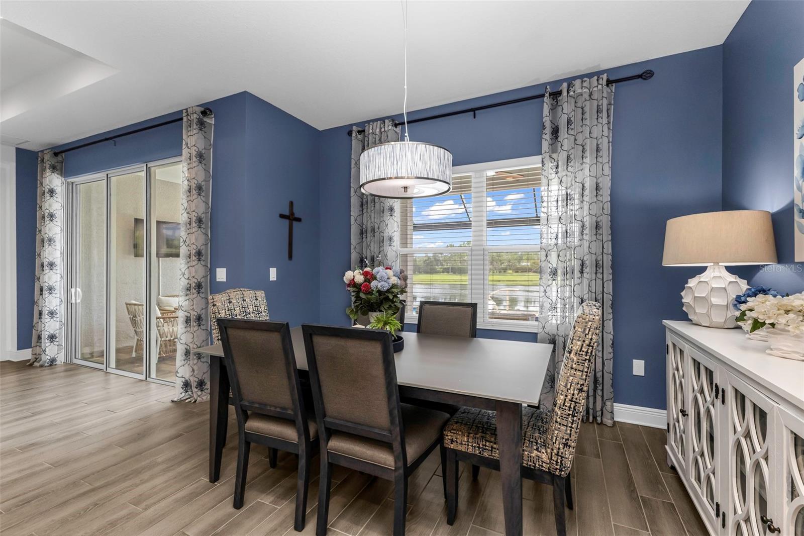 10703 Falling Leaf Ct Property Photo 12