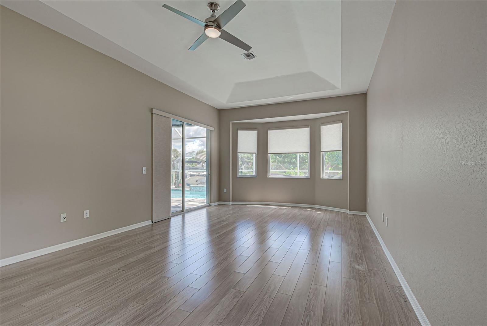 1114 Campbell St Property Photo 32