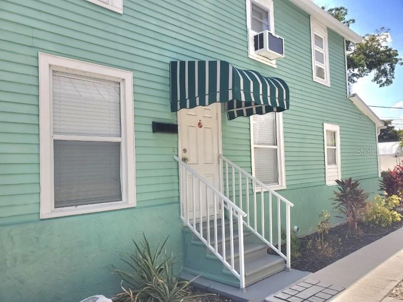 457 W MARION AVE #B Property Photo 1