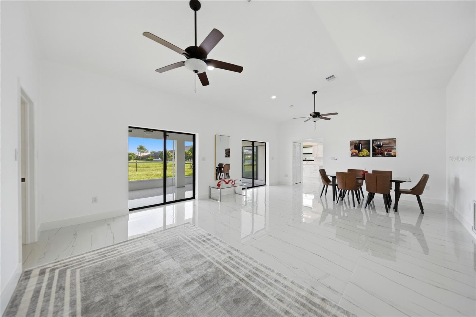 2705 Mauritania Rd Property Photo 4