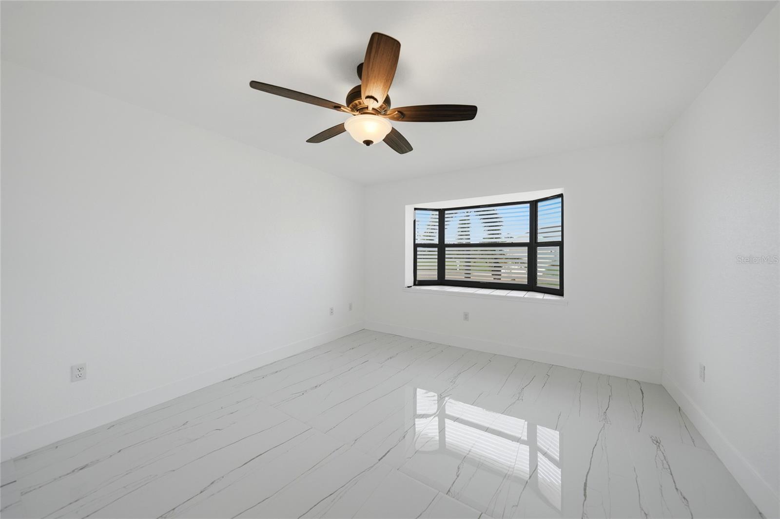 2705 Mauritania Rd Property Photo 25