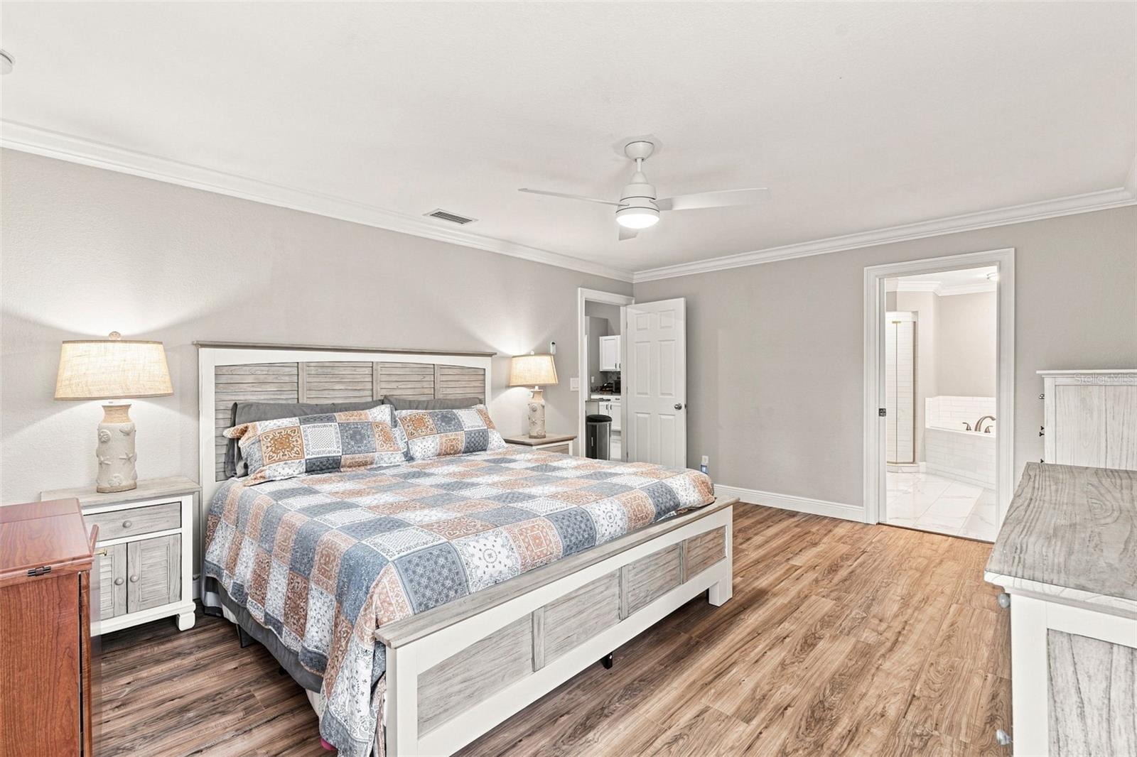 3695 Waffle Ter Property Photo 4