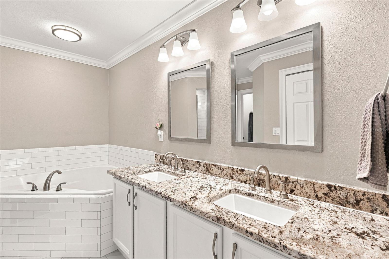 3695 Waffle Ter Property Photo 5