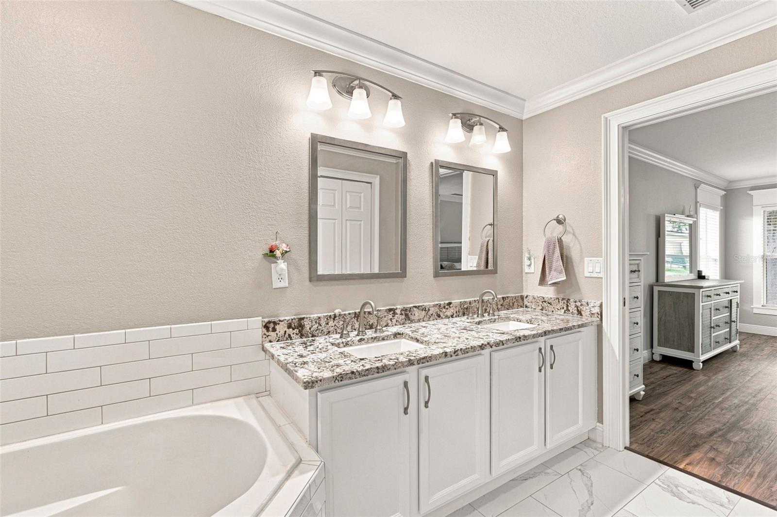 3695 Waffle Ter Property Photo 28