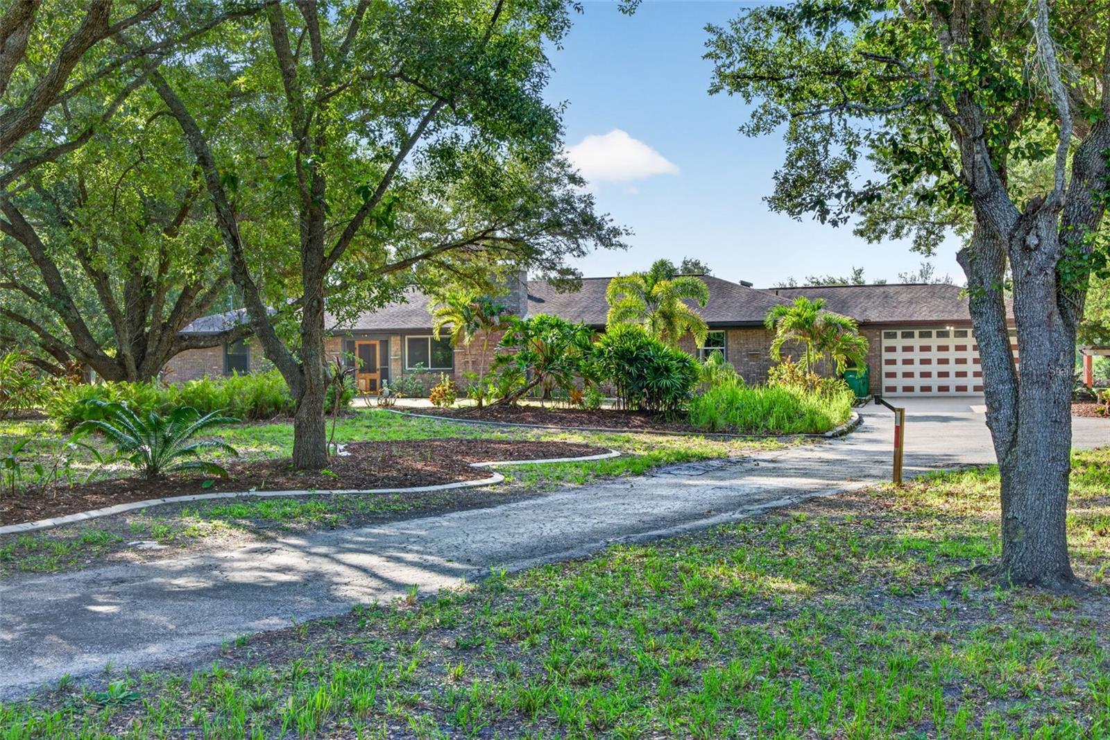 3190 Aloe St Property Photo 7
