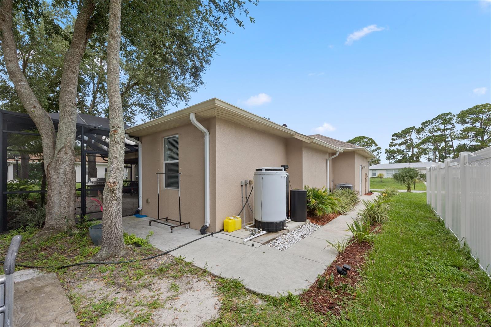 1276 Ramrod St Property Photo 28