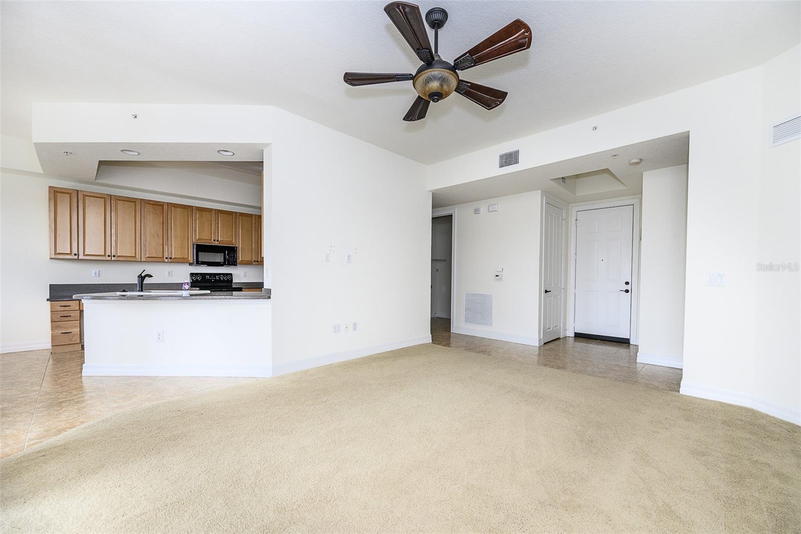 99 Vivante Blvd #404 Property Photo 4