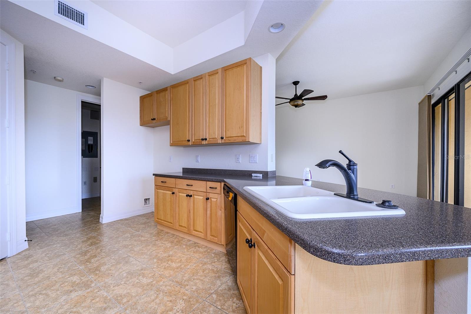 99 Vivante Blvd #404 Property Photo 9