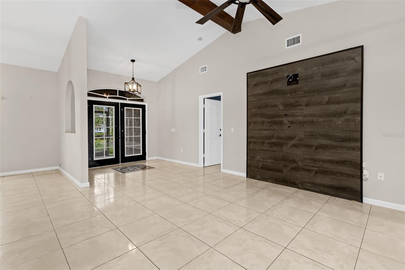 29375 Bryan Way Property Photo 11