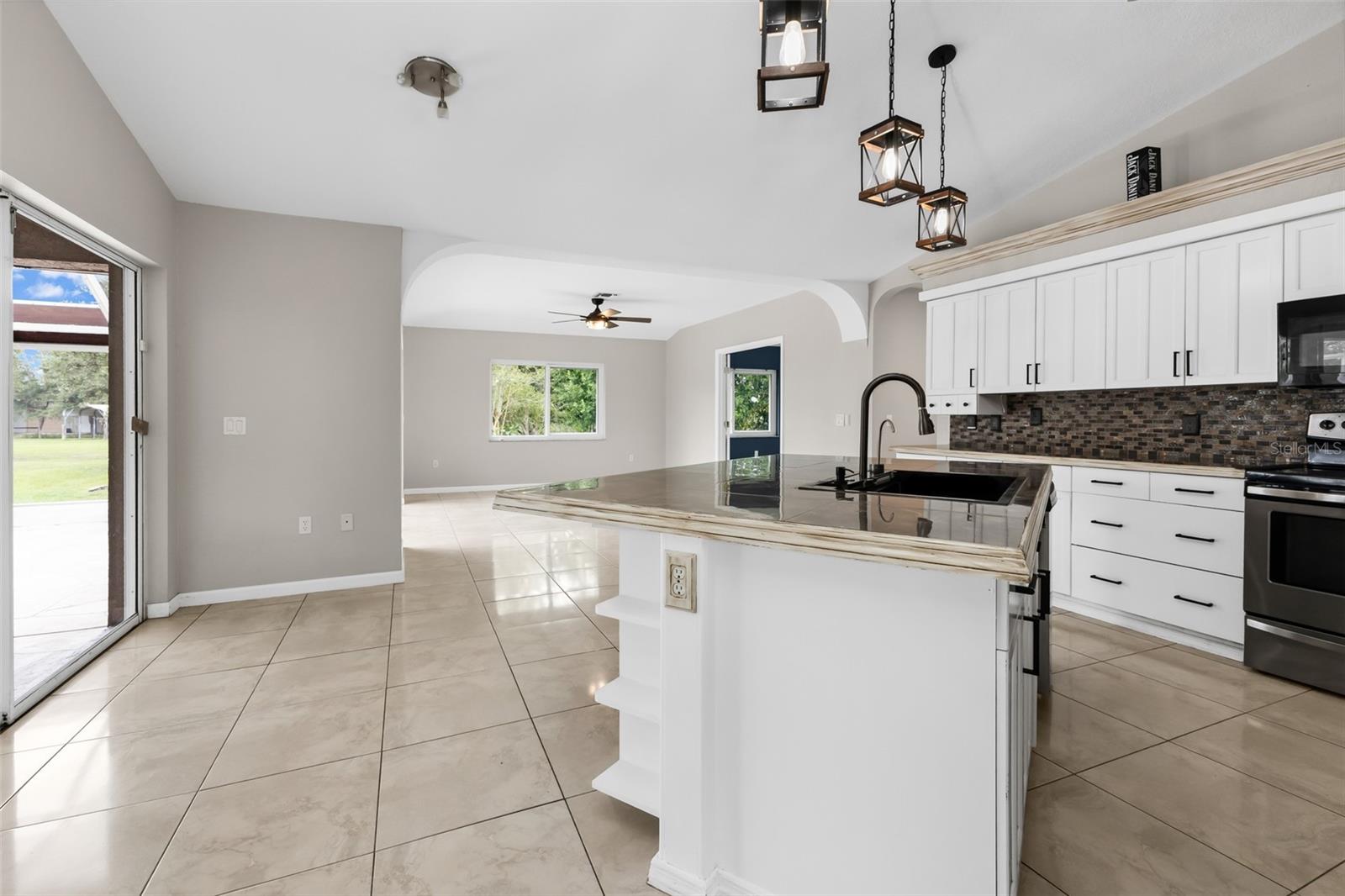 29375 Bryan Way Property Photo 18