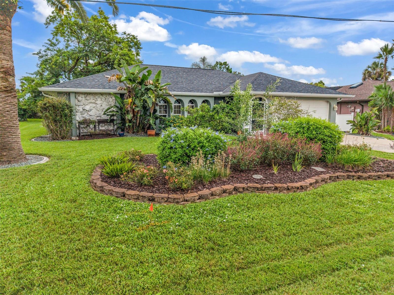 73 MANIZAKS AVE Property Photo 1