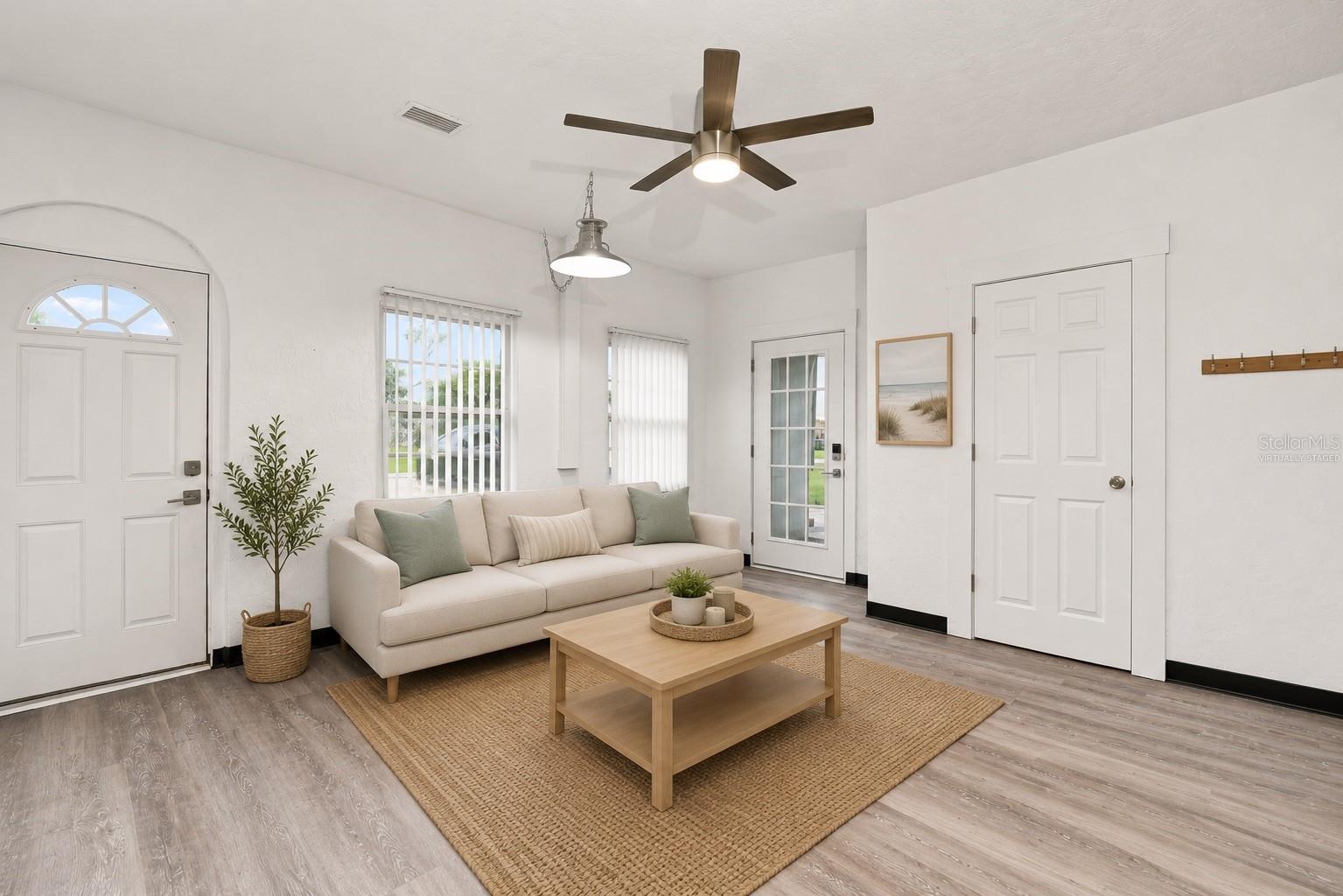 1005 Alston Ln Property Photo 6