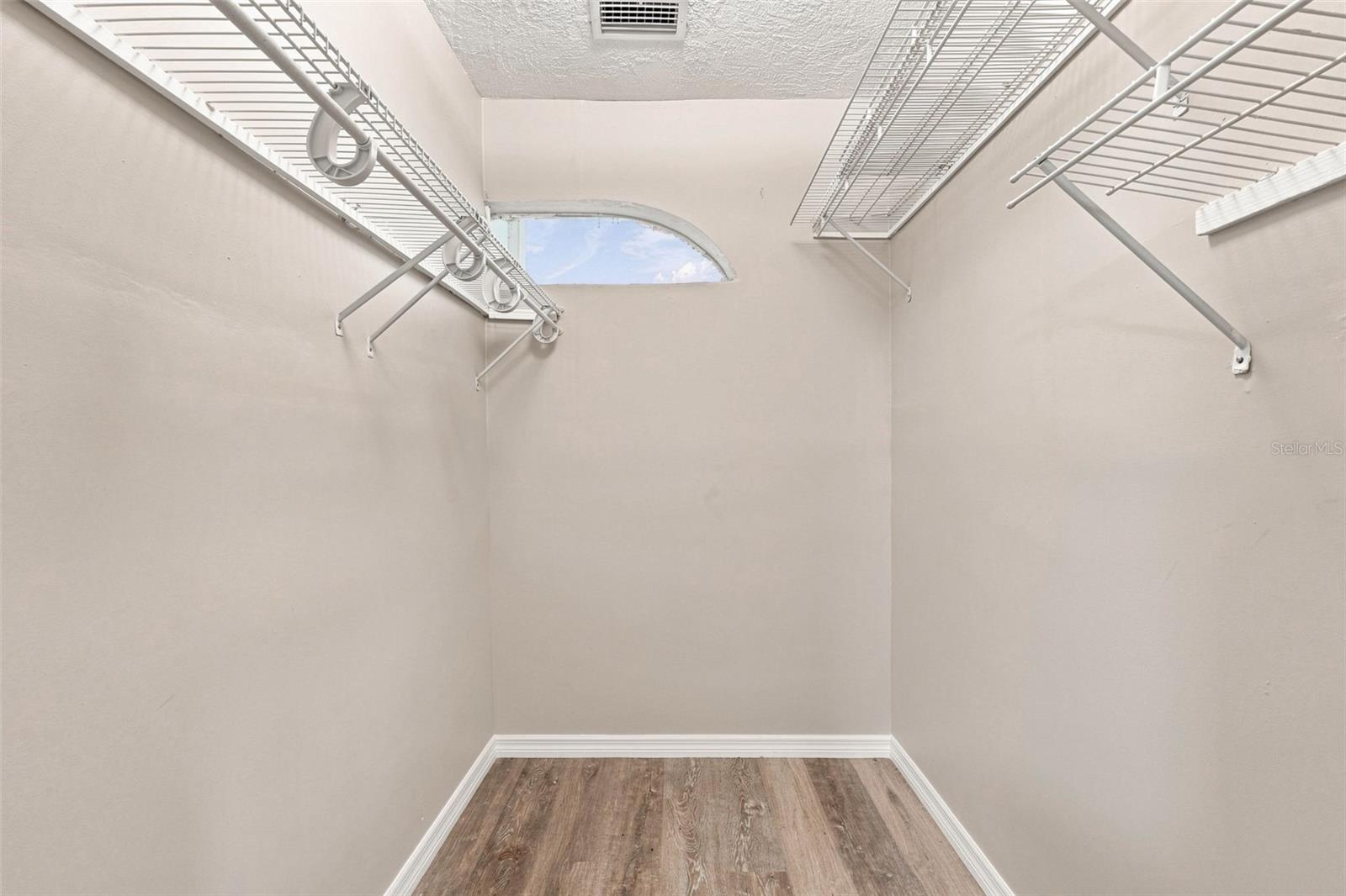 1005 Alston Ln Property Photo 29