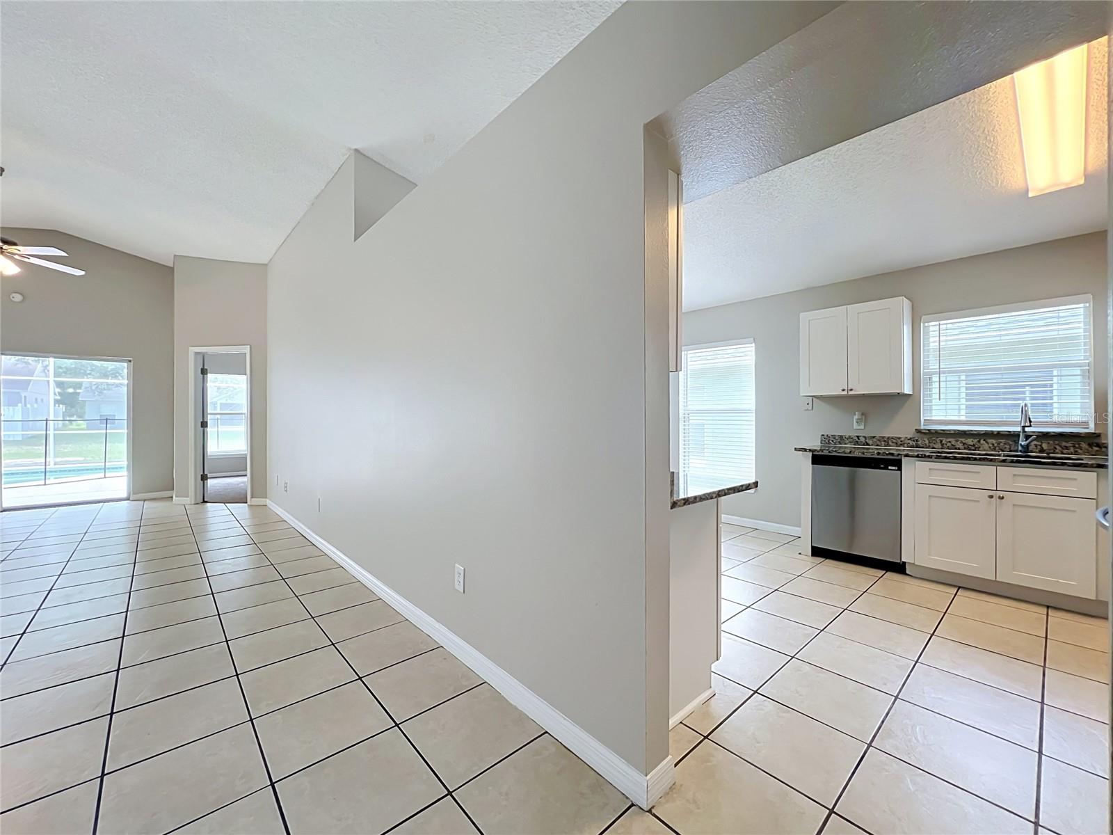 1005 Winding Water Way Property Photo 3