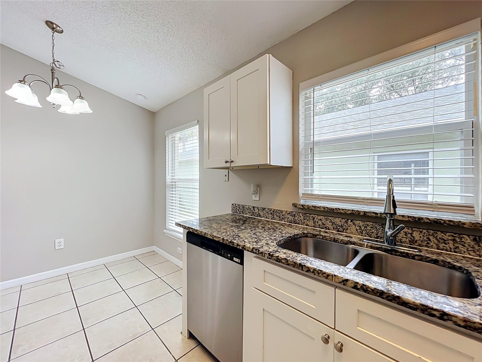 1005 Winding Water Way Property Photo 4