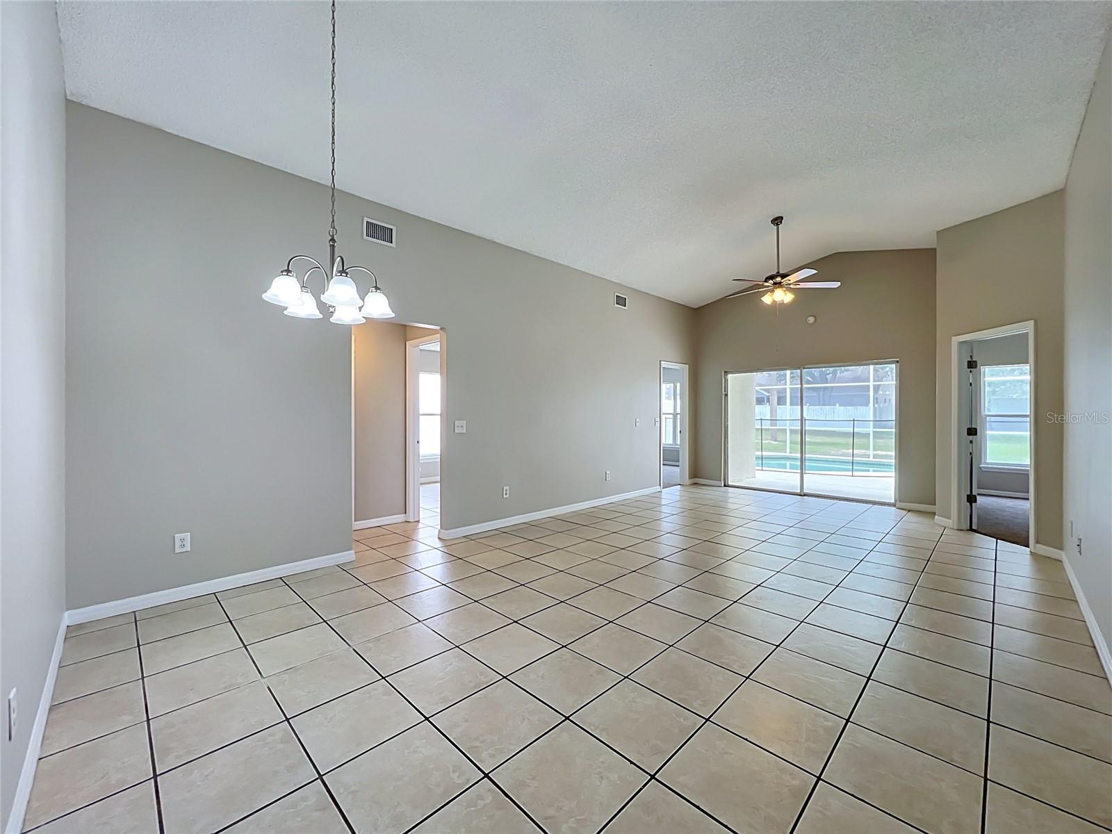 1005 Winding Water Way Property Photo 6