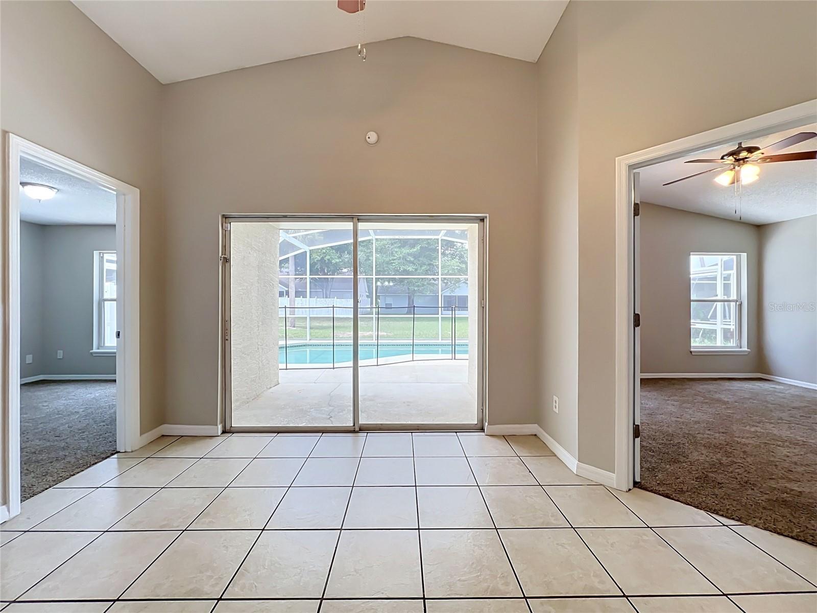 1005 Winding Water Way Property Photo 7