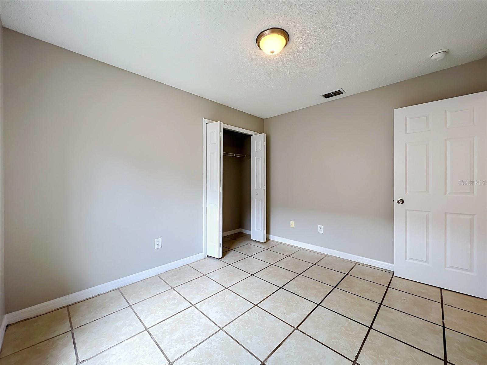 1005 Winding Water Way Property Photo 11