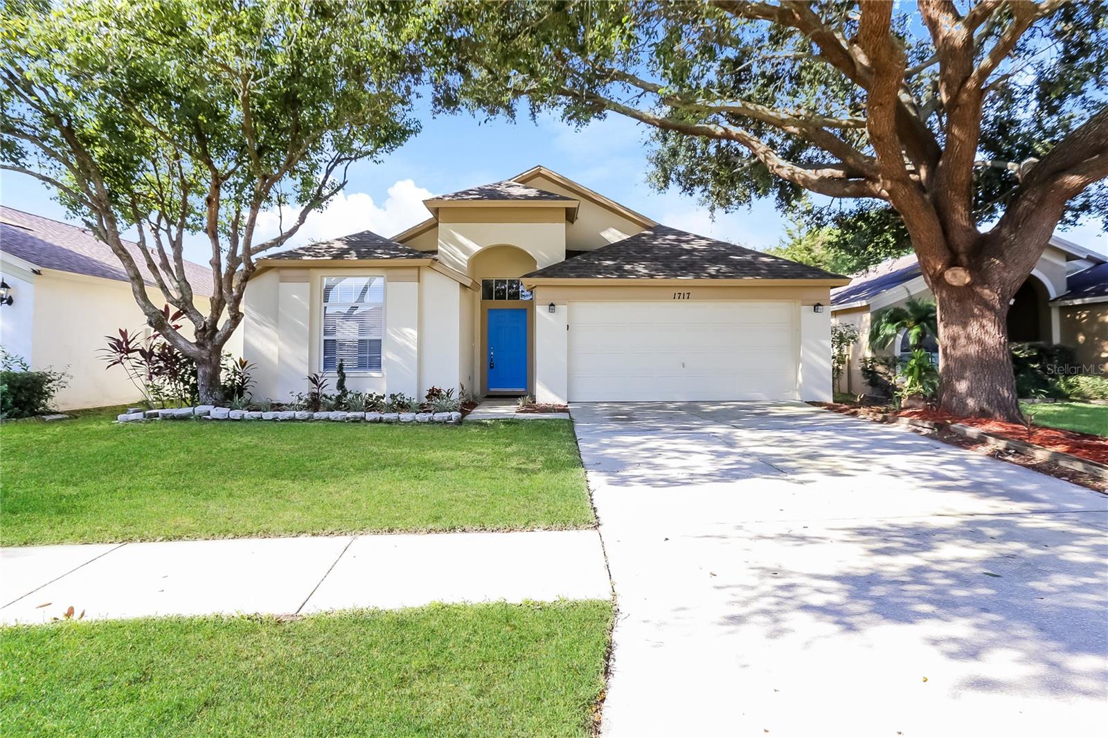 1717 Erin Brooke Dr Property Photo 1