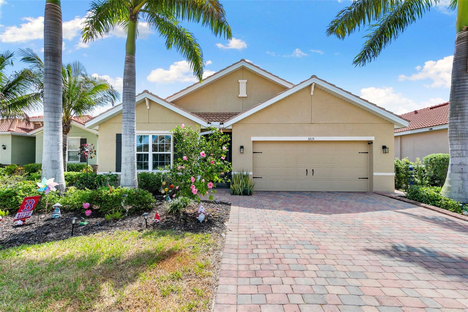 3215 Birchin Ln Property Photo 2