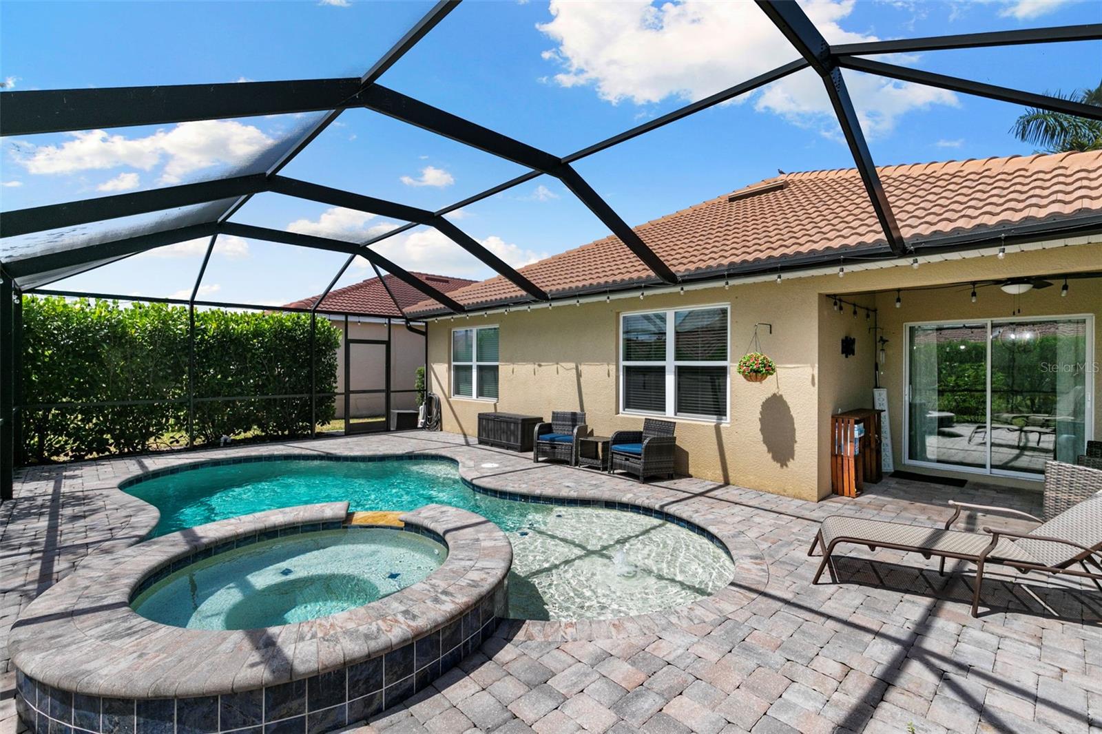 3215 Birchin Ln Property Photo 24