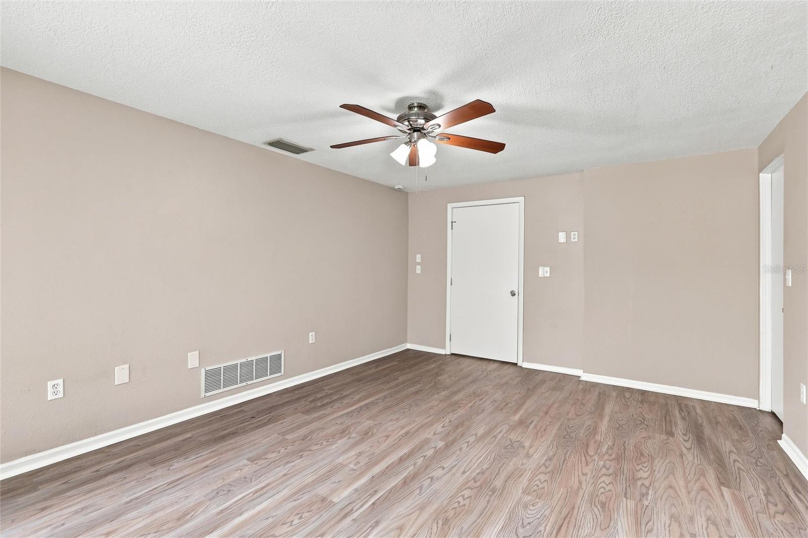131 Degas Dr Property Photo 19