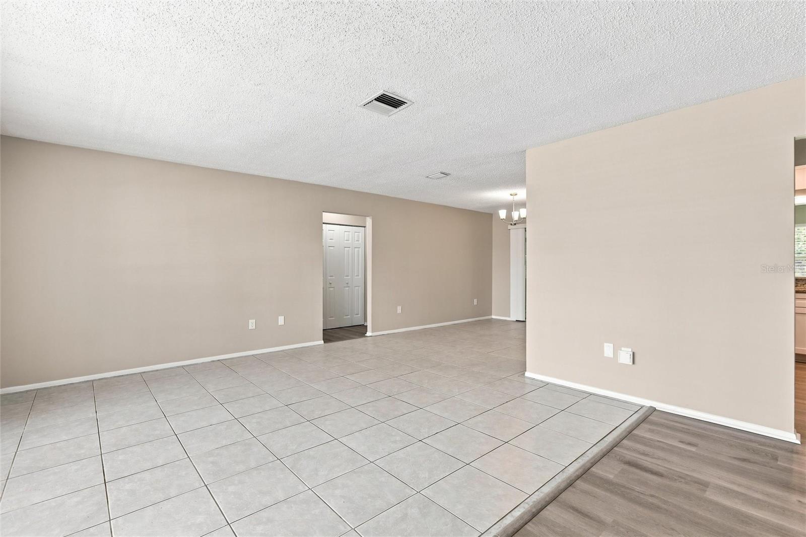 1594 Beacon Dr Property Photo 7