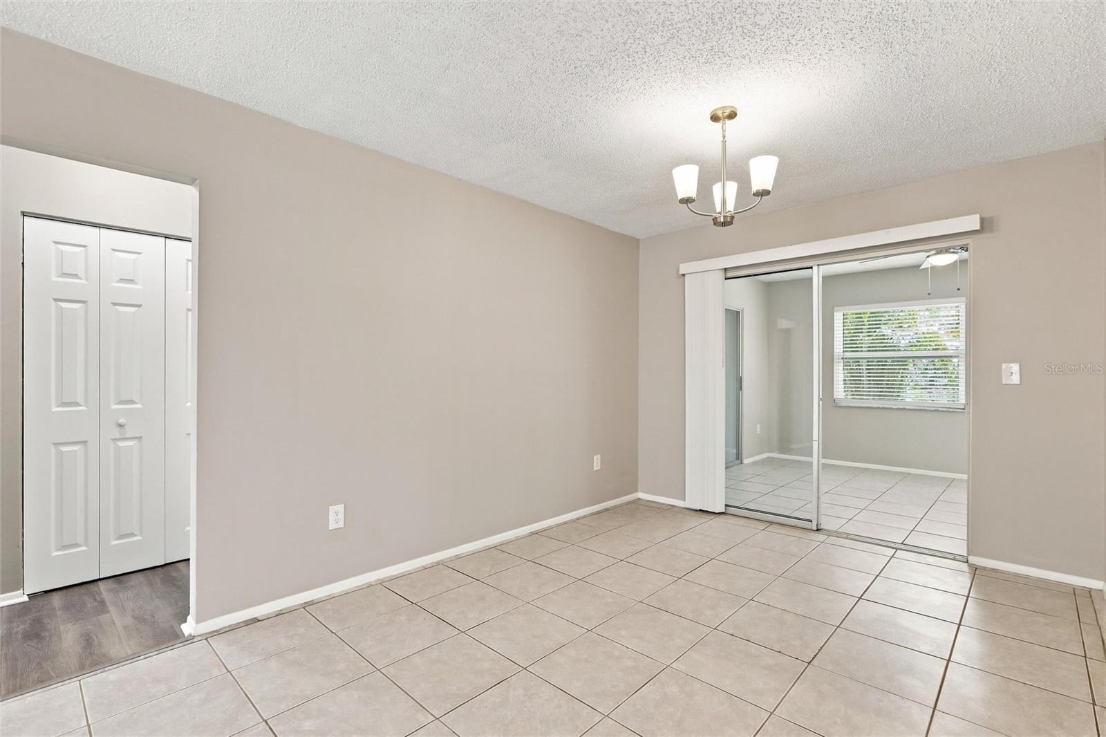 1594 Beacon Dr Property Photo 10