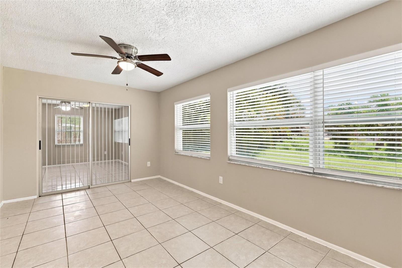 1594 Beacon Dr Property Photo 17