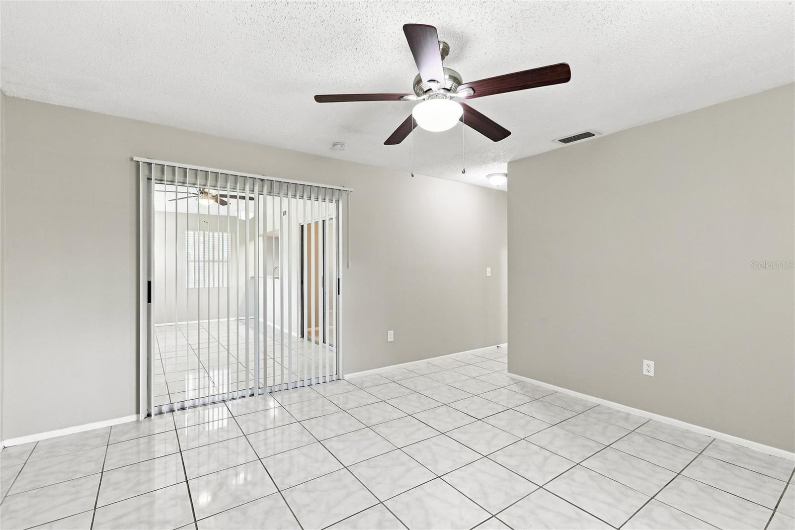 1594 Beacon Dr Property Photo 23