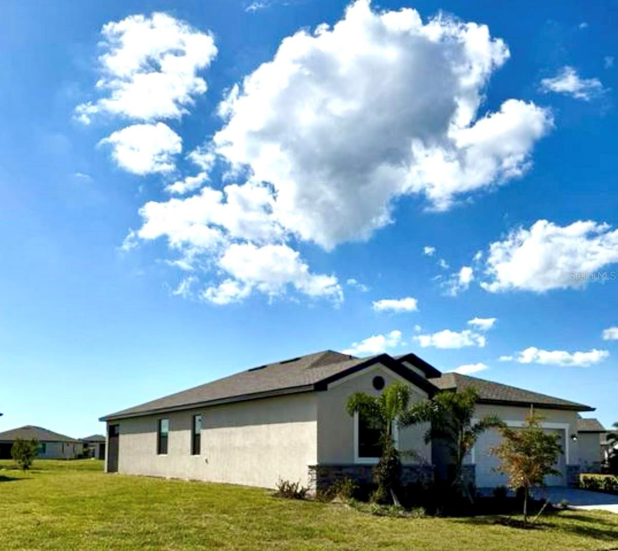 1553 Saddlewood Cir Property Photo 3