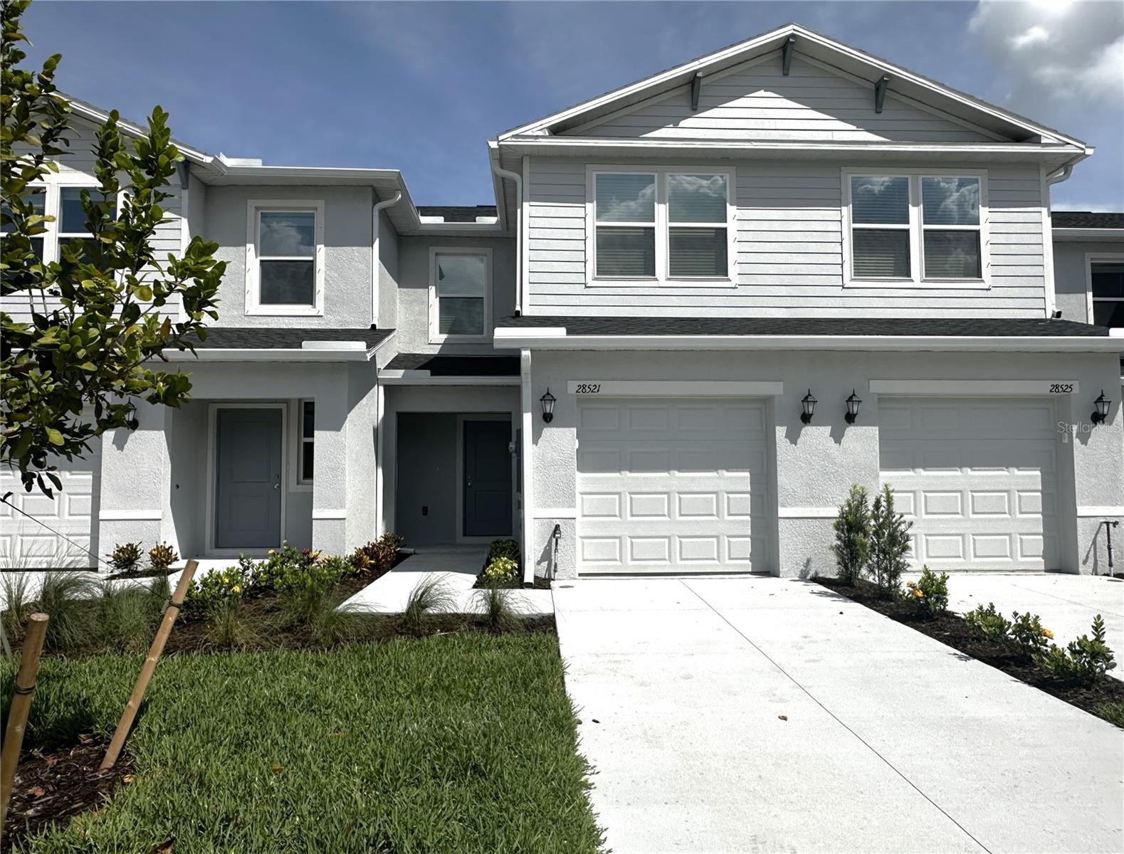 28521 SWEET MEADOW DR Property Photo 1