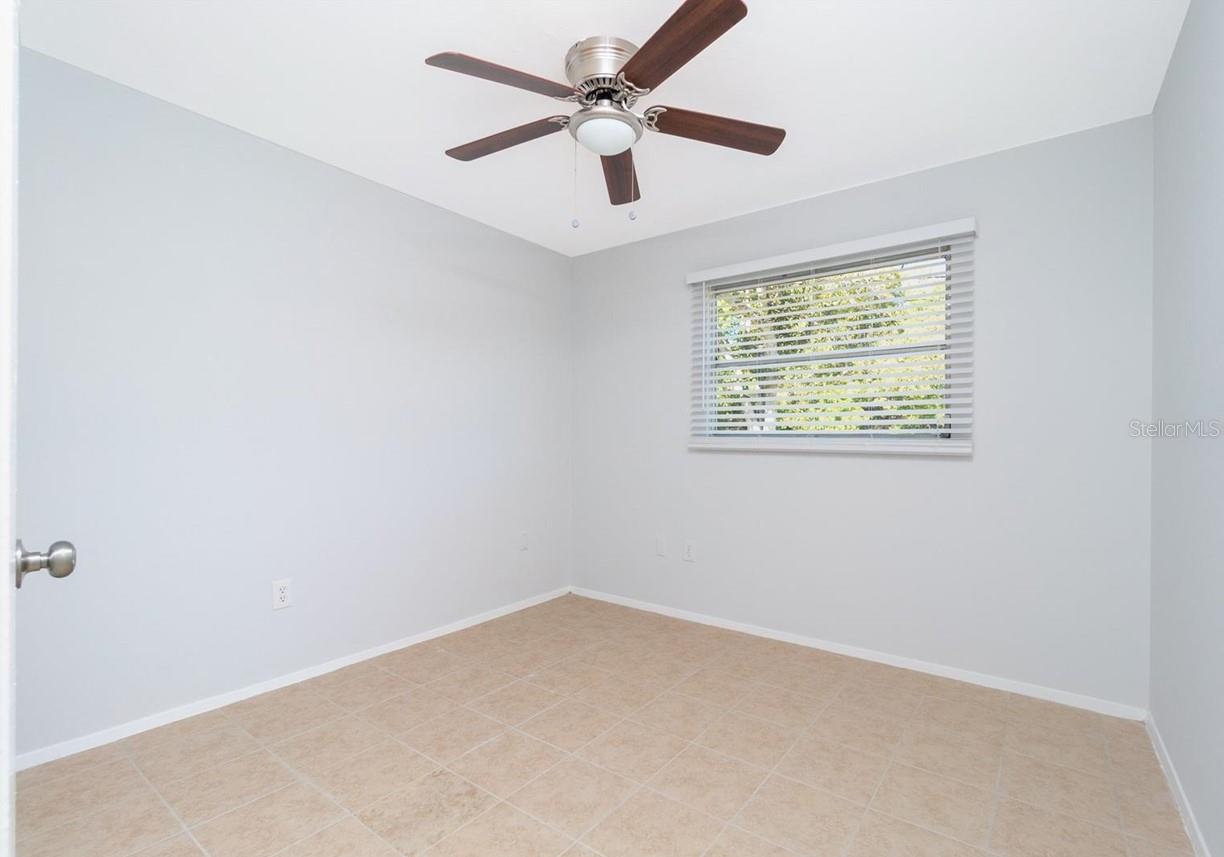533 E Charlotte Ave Property Photo 6