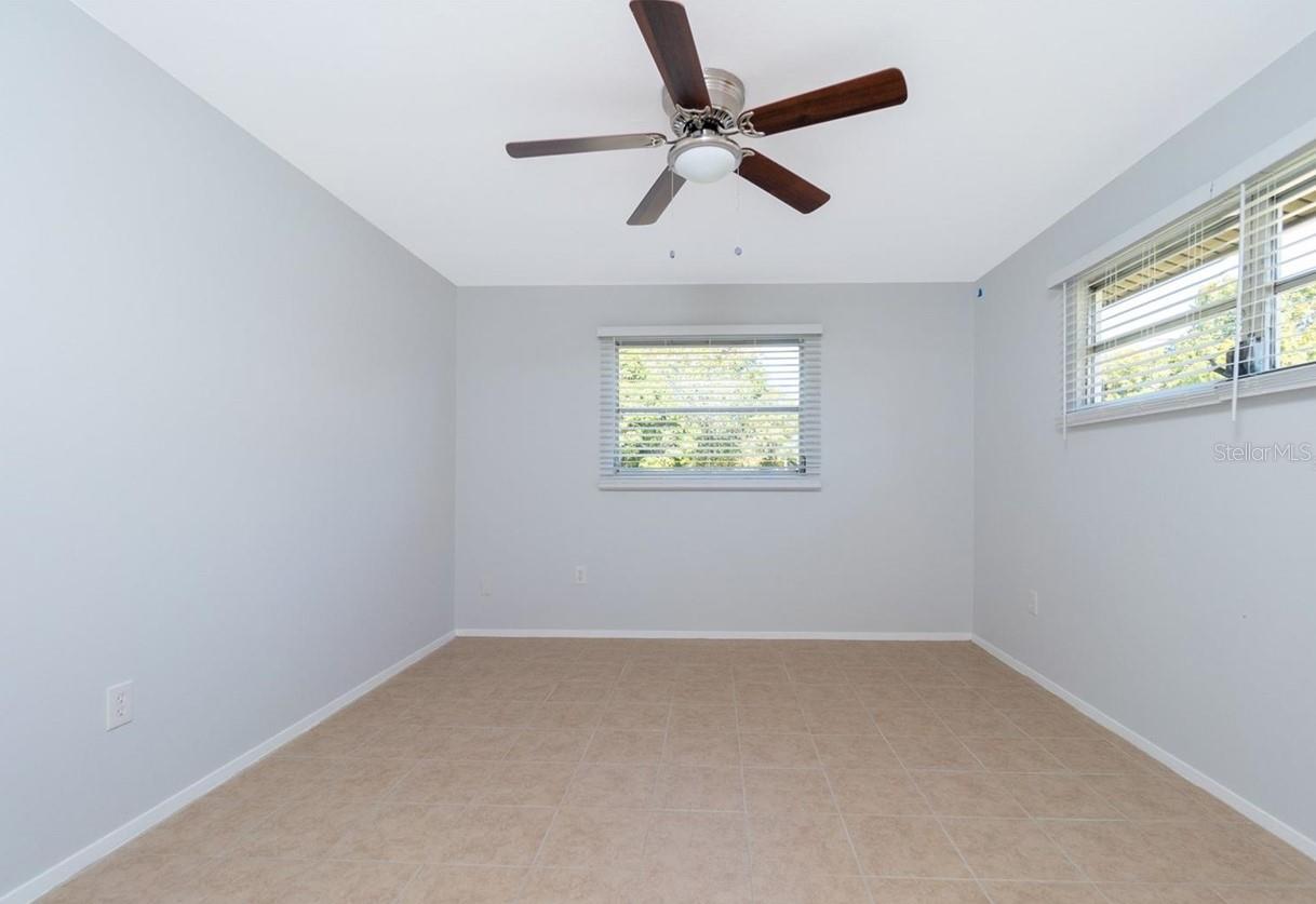 533 E Charlotte Ave Property Photo 9