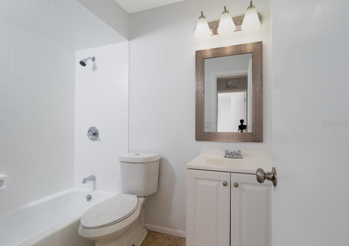 533 E Charlotte Ave Property Photo 11