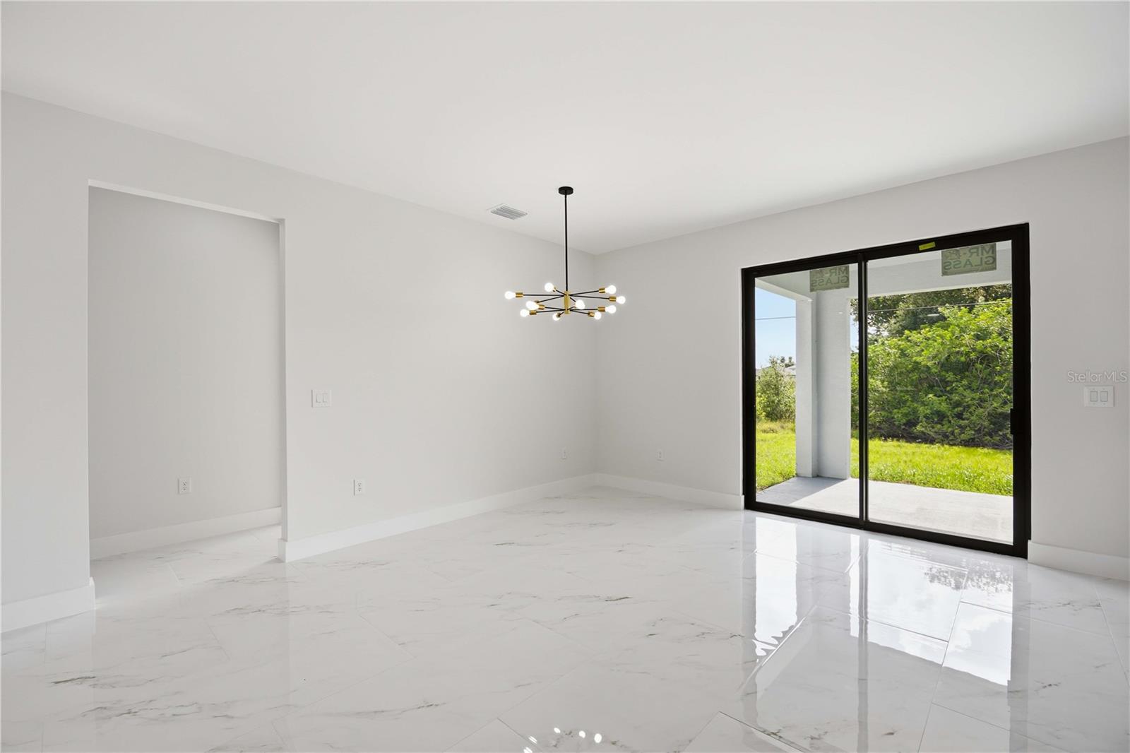 1299 Barton Ave Property Photo 9