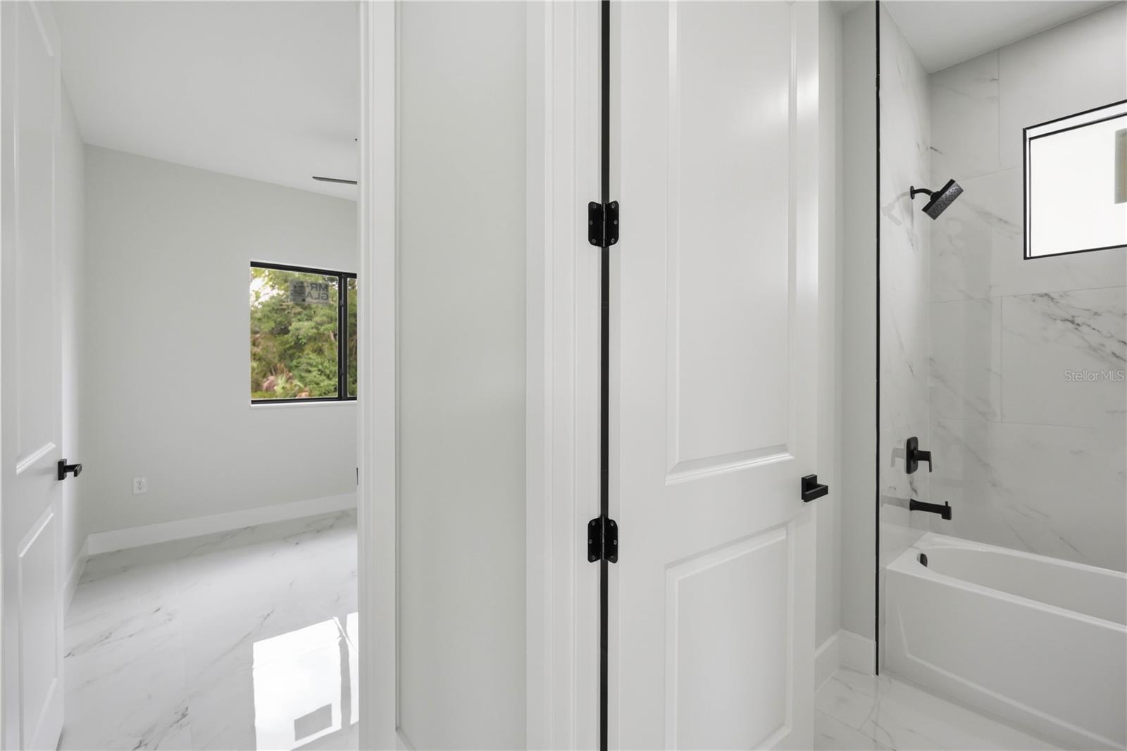 1299 Barton Ave Property Photo 22