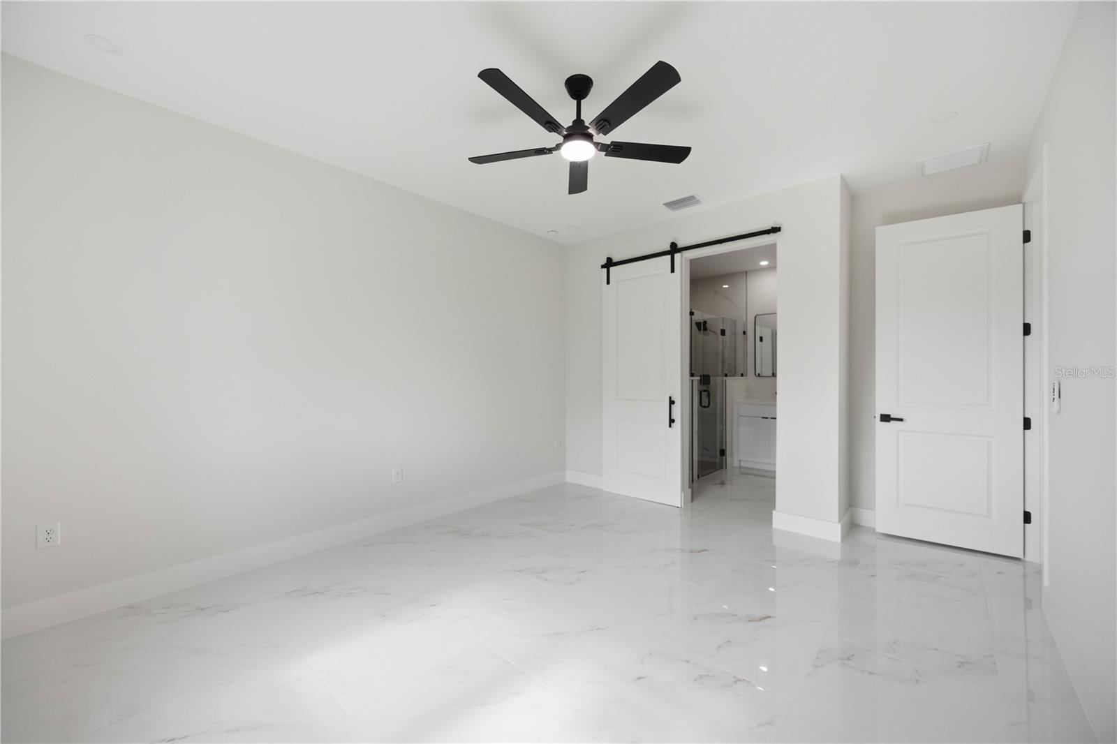 1299 Barton Ave Property Photo 24