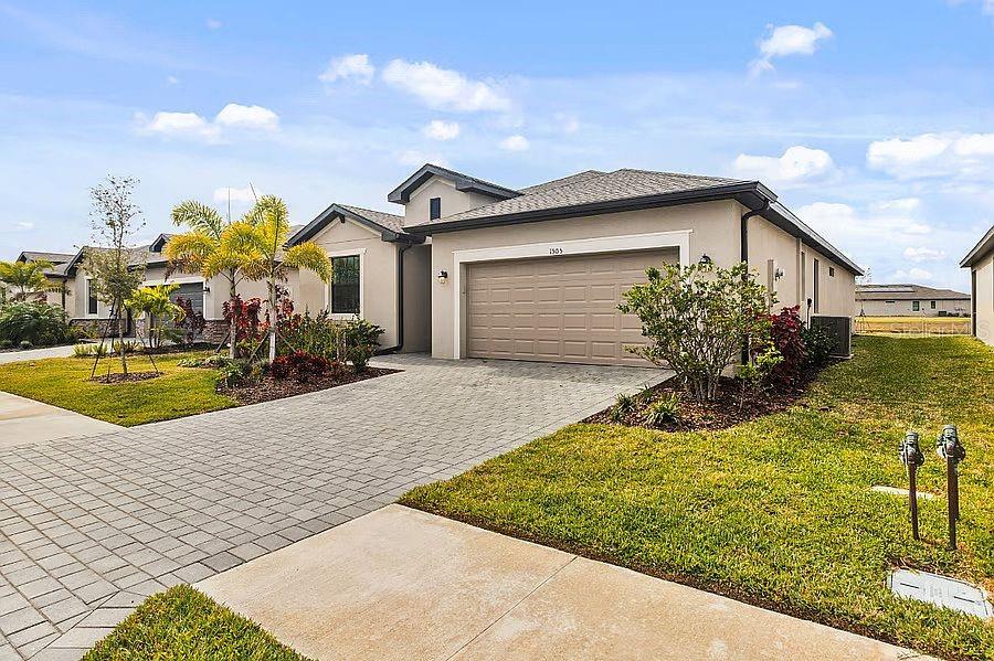 1505 SADDLEWOOD CIR Property Photo 1