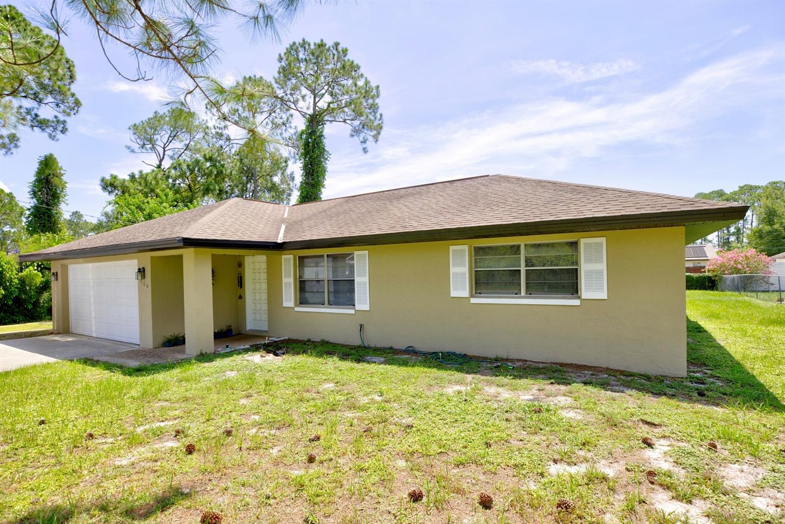 306 Lark Ter Property Photo 2