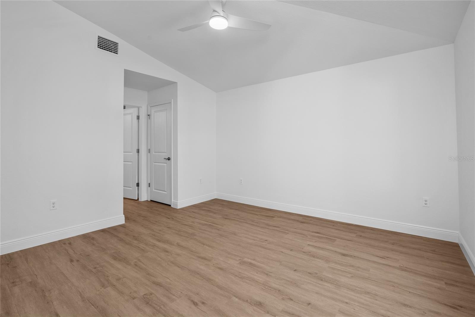 4462 Amari Rd Property Photo 6
