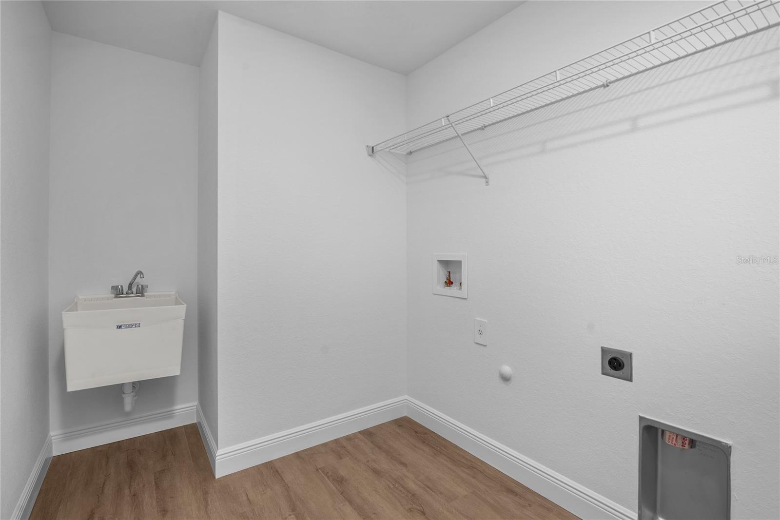 4462 Amari Rd Property Photo 10