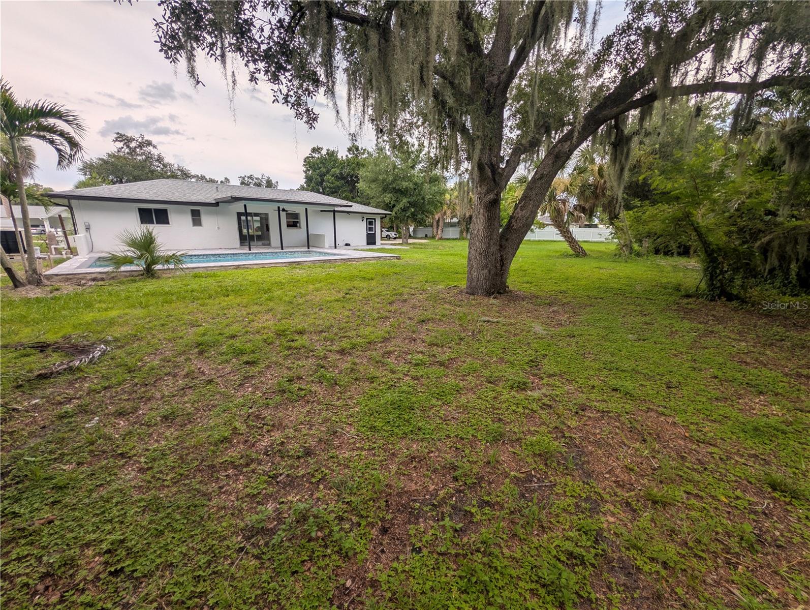 2152 Basin Property Photo 11