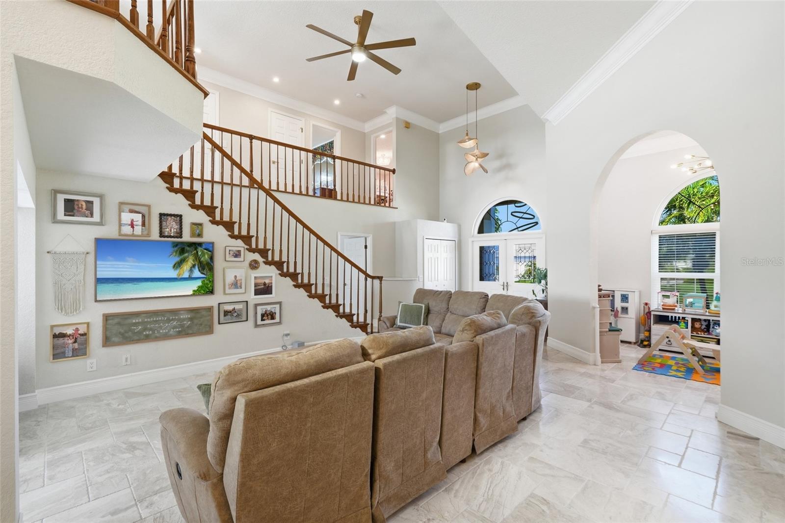 414 Caicos Dr Property Photo 8
