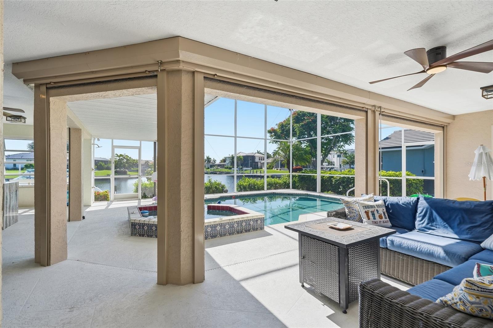 414 Caicos Dr Property Photo 40