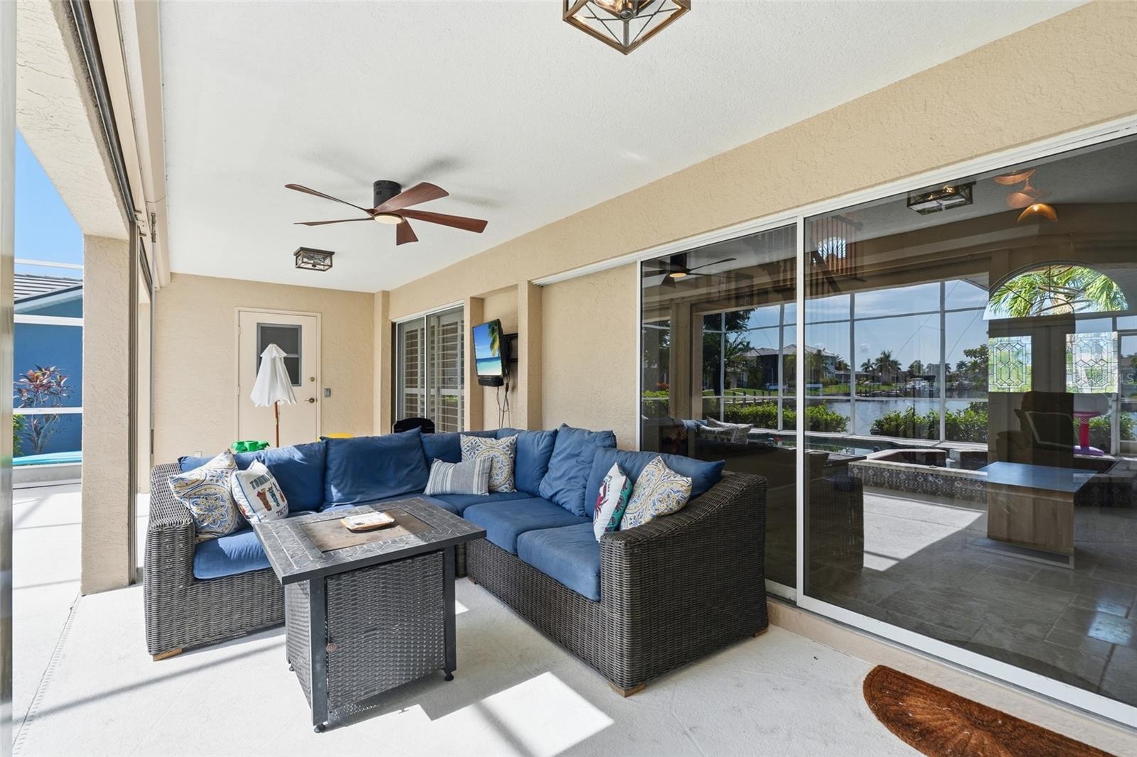 414 Caicos Dr Property Photo 42