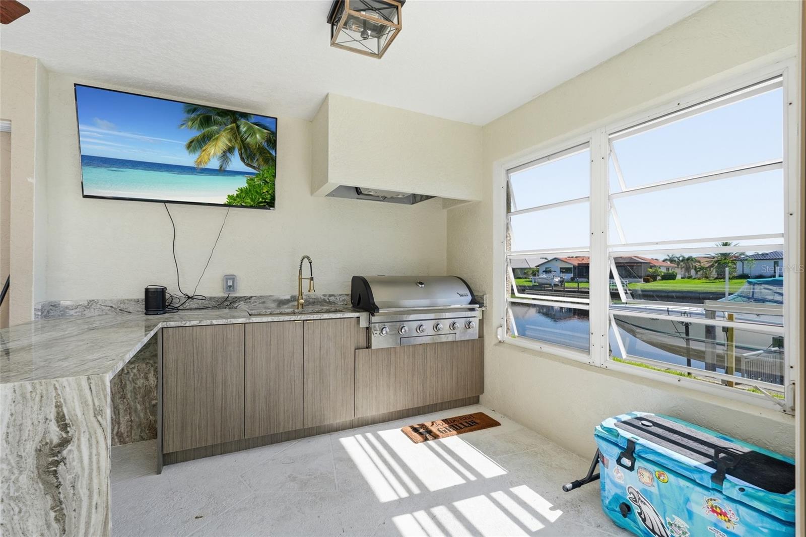 414 Caicos Dr Property Photo 43